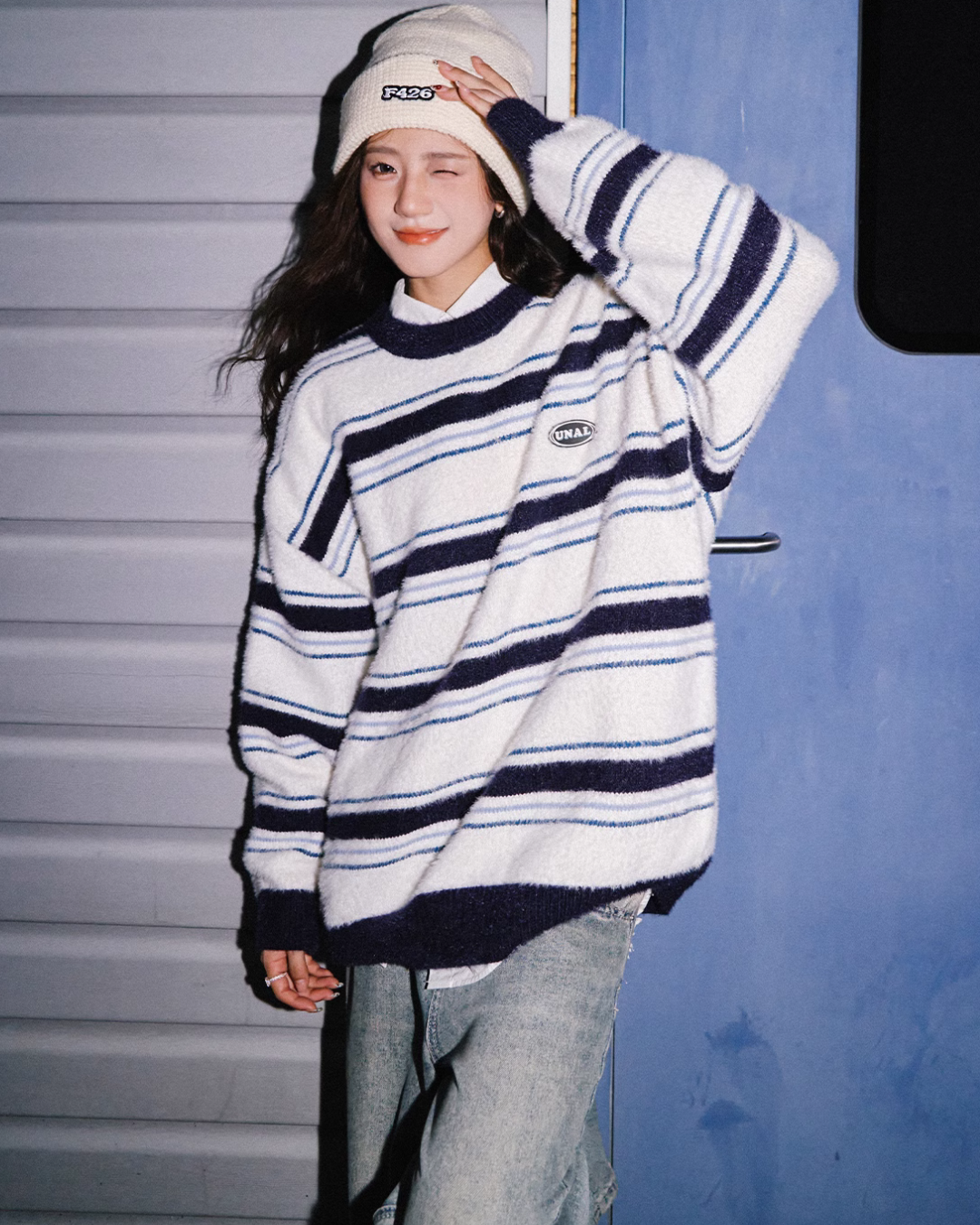 Retro Striped Crew Neck Knit C2N0026