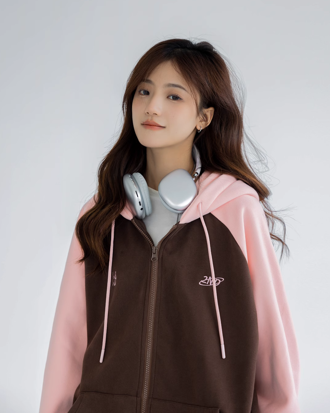 Contrast Color Zip Hoodie C2N0048