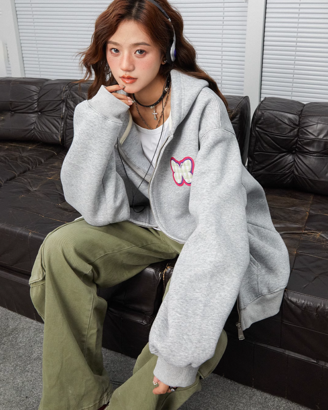 Butterfly Patch Zip Hoodie C2N0014